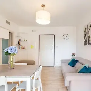 https://emme-apartment-iun-q8410.in-sardinia.net