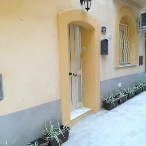 https://la-casa-di-bianca.sicilyhotelsitaly.net