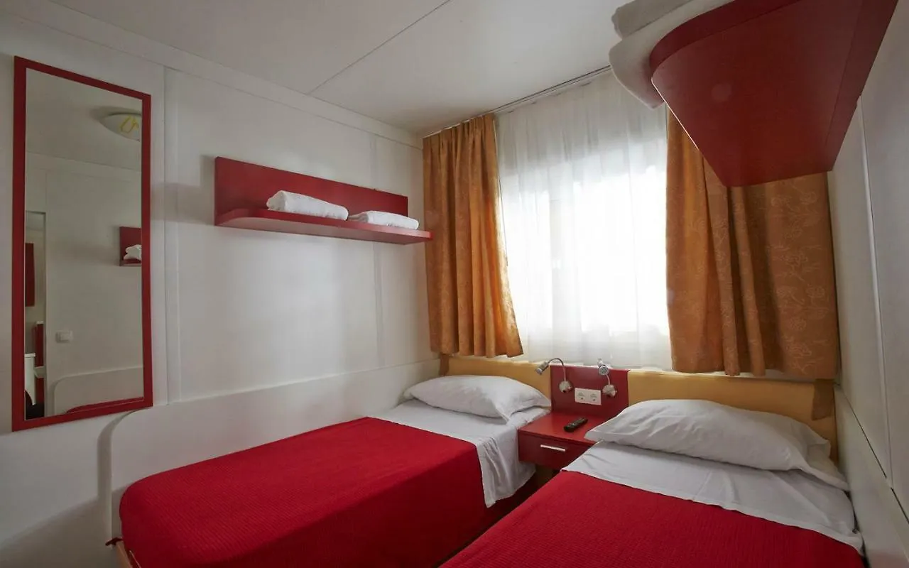Mediterraneo Camping Village カヴァッリーノ・トレポルティ 5*,